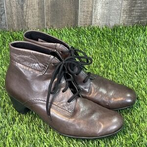 Women's Riker Leather Ankle Boots EU 39 Cottagecore Parisian Slow Fashion